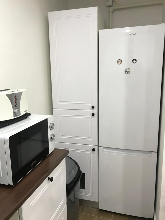 Comfy Apartment - Free Private Parking,Ac,Wi-Fi Carei Eksteriør billede