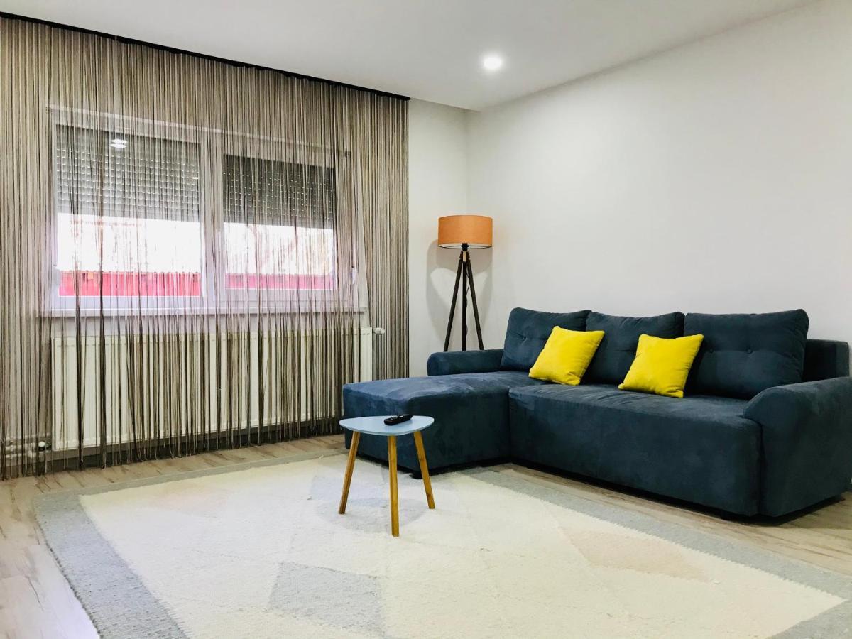 Comfy Apartment - Free Private Parking,Ac,Wi-Fi Carei Eksteriør billede